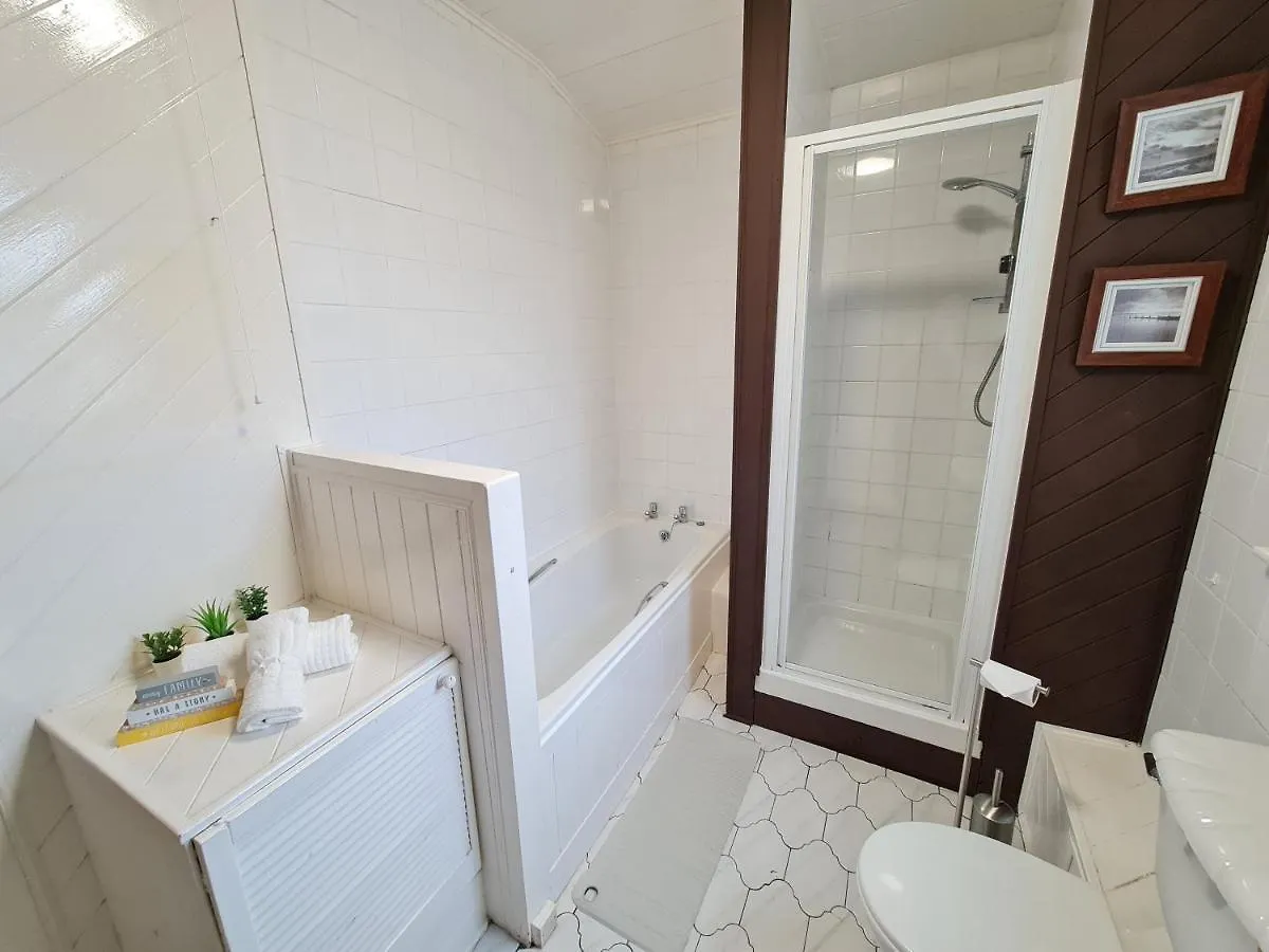 Apartment Ferienwohnung Large 3 Bed Flat, Free Parking Newcastle upon Tyne