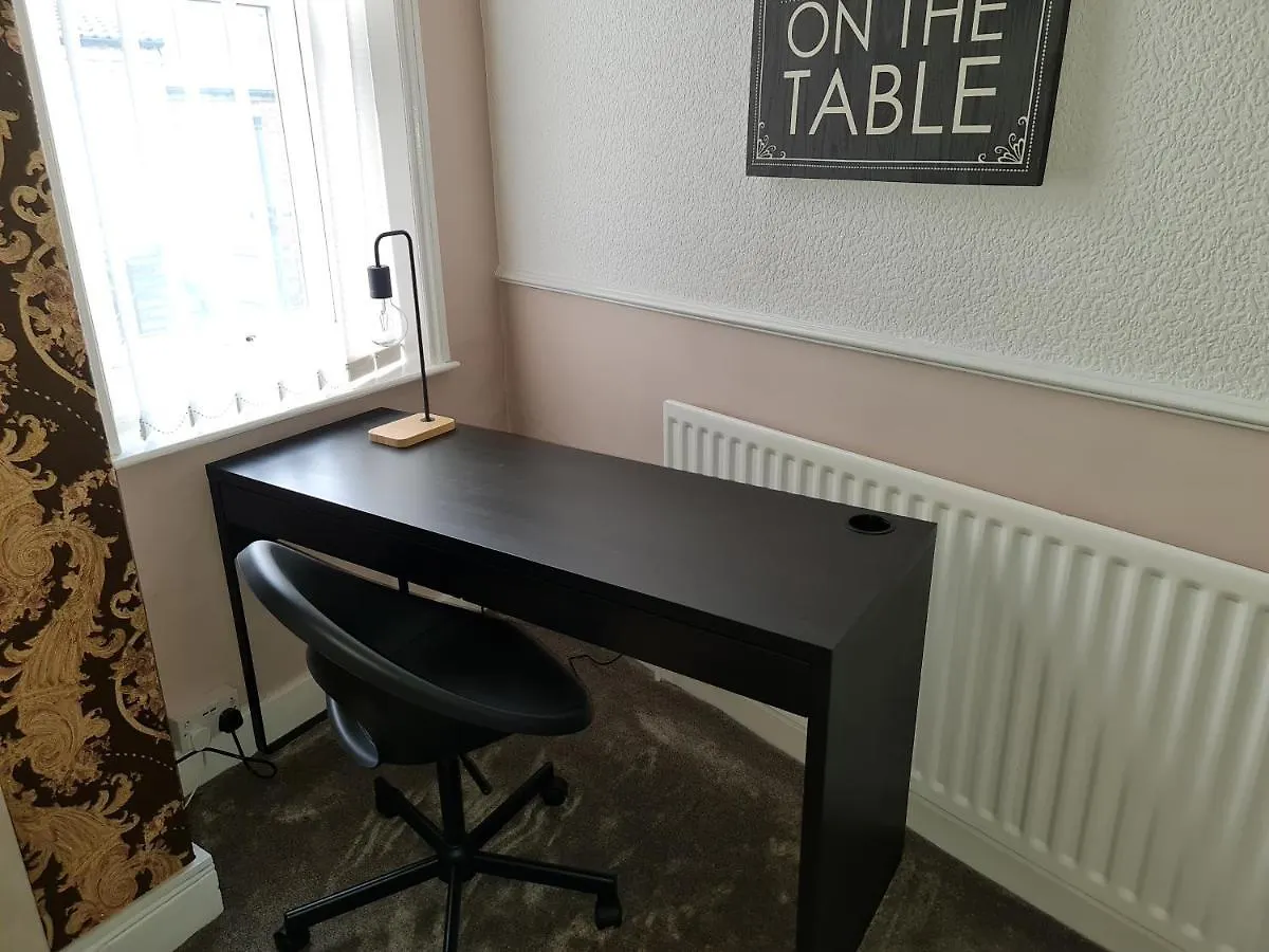 Ferienwohnung Large 3 Bed Flat, Free Parking Newcastle upon Tyne 0*,  Großbritannien